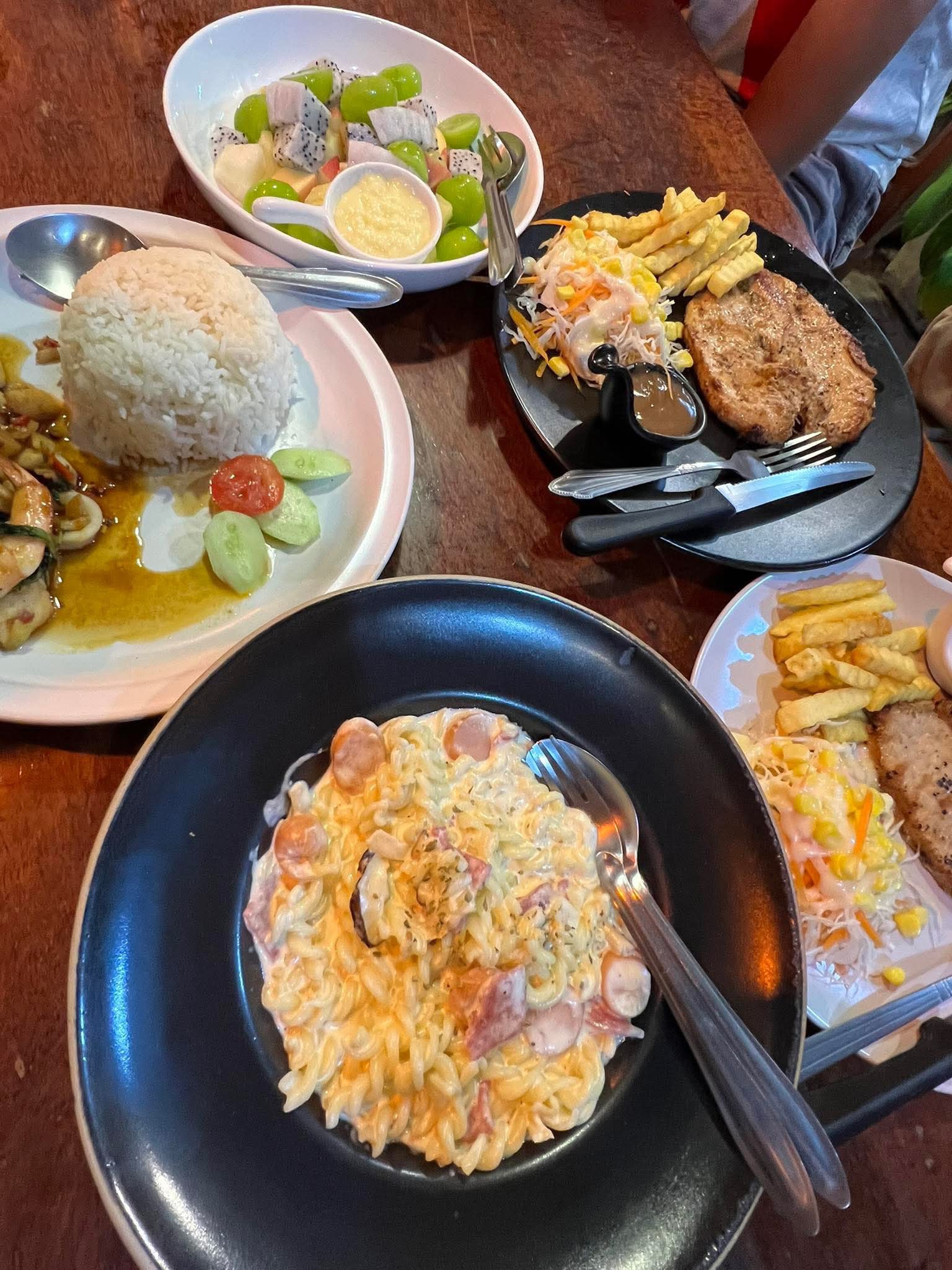Less Is More Steak&cafe - ร้านอร่อย มมส